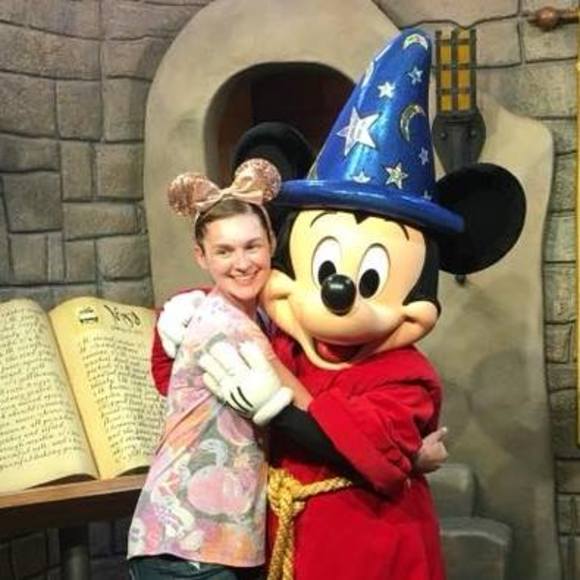 Meet your Posher, Haley - Picture 1 of 1